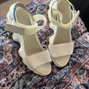 Stylish White Women's Sandals